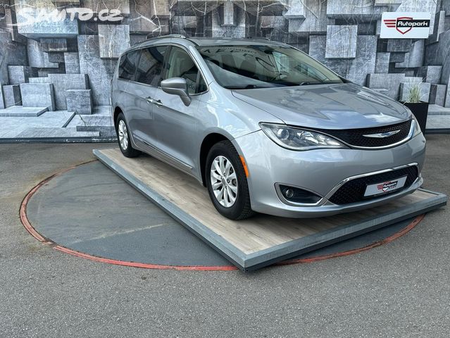 Chrysler Pacifica